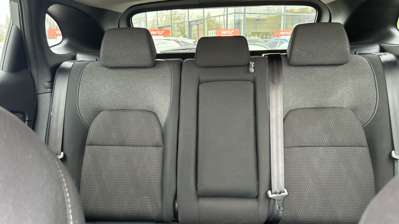 Nissan Qashqai 1.3 DiG-T MH N-Connecta 5dr Petrol Hatchback